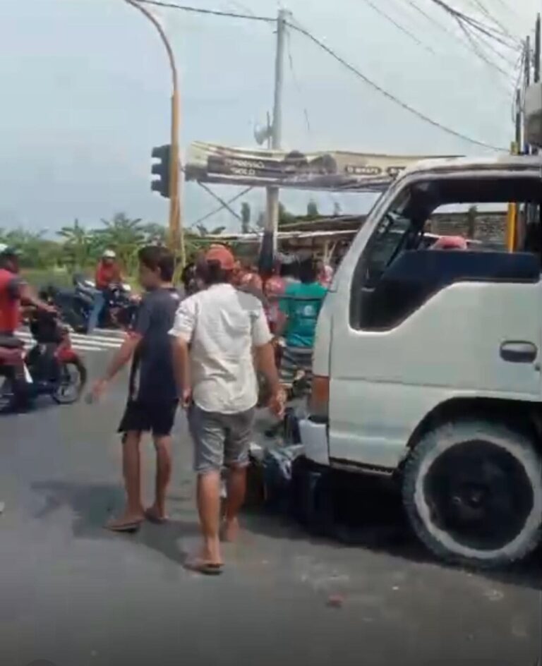 Kecelakaan Di JLS, Traffic Light Mati Picu Tabrakan Tragis Antara Kendaraan Berat dan Motor
